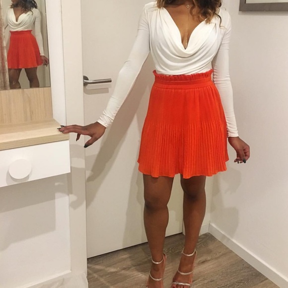 H&M Orange Pleated Skirt - Picture 3 of 4